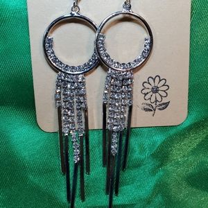 Glitz Glamour Stunning pair of earrings. They scream, yes, I have Arrived.